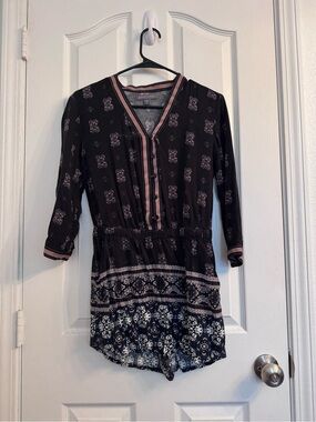 Women’s Black & Pink V-Neck Printed Boho Romper